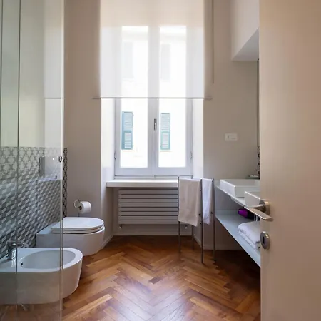 Mirabello Apt, Elegant, 2bdr Ac, 2 Bth, Pedestrian Area, Private Parking 600 Mt Far, Life Apartment